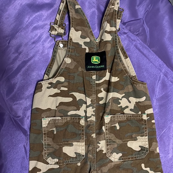 Toddler Boys 2T Bundle - Picture 7 of 8